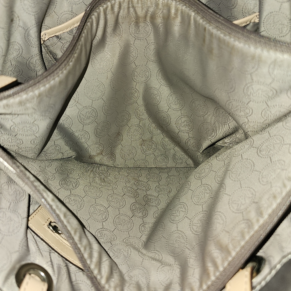 Purse - Picture 4 of 8